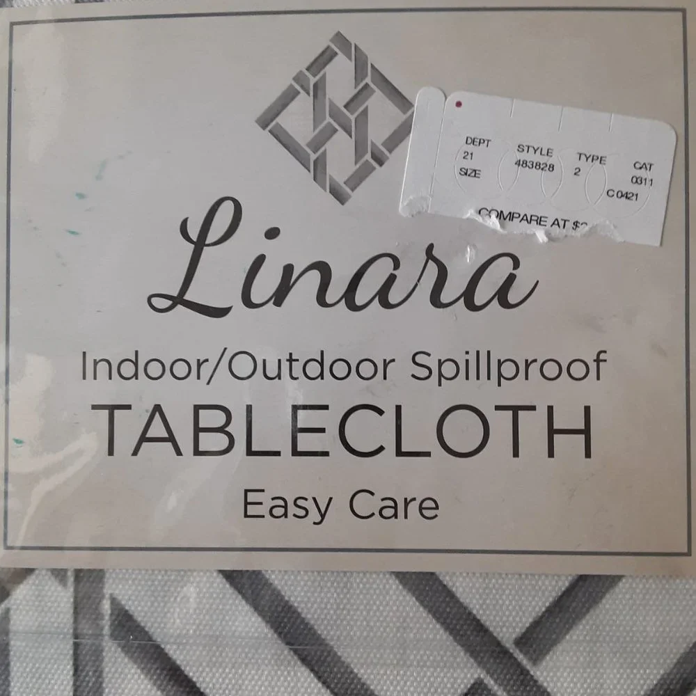 Indoor/ Outdoor Tablecloth - easy care NEW